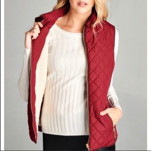 ❤️Gorgeous Burgundy Quilted Puffer Vest Jacket ❤️